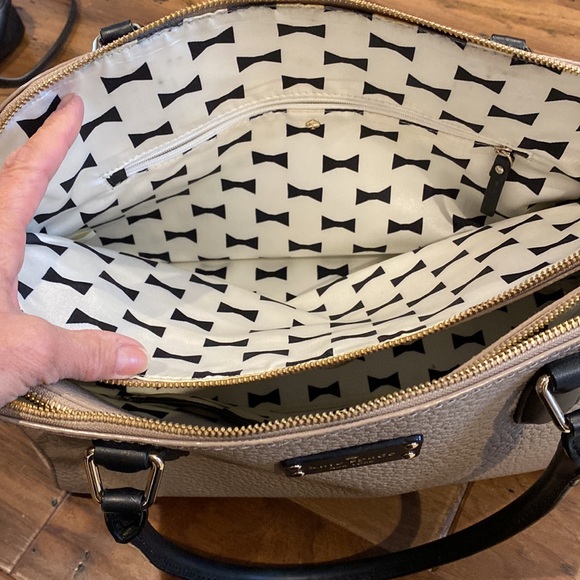 COPY - Kate Spade pebble embossed tote - Picture 7 of 9